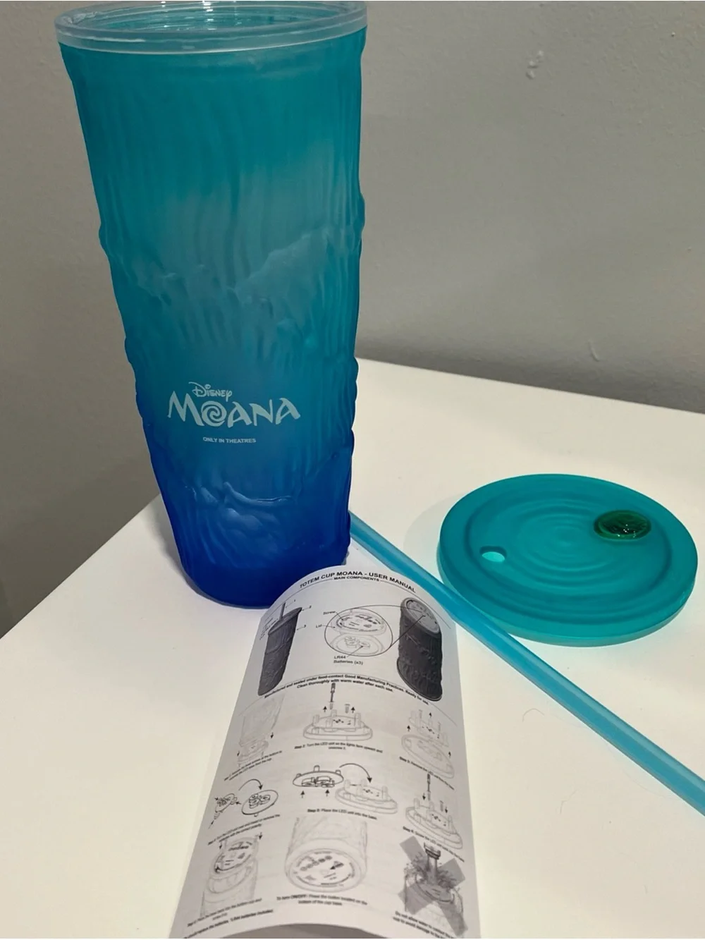Disney vase blue